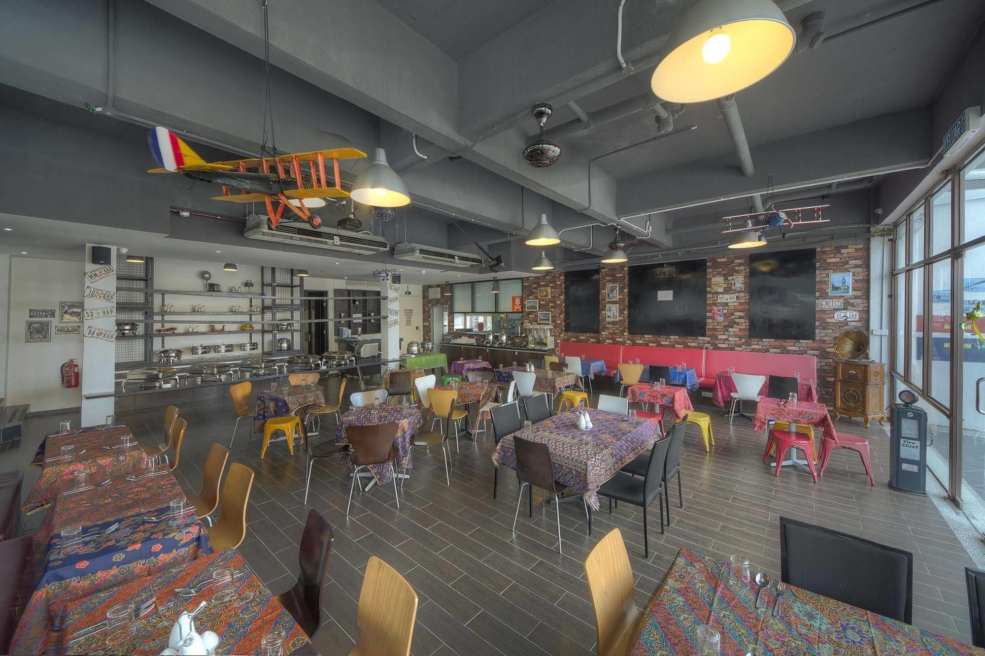 Arenaa Batik Boutique Hotel Kuantan Exterior foto